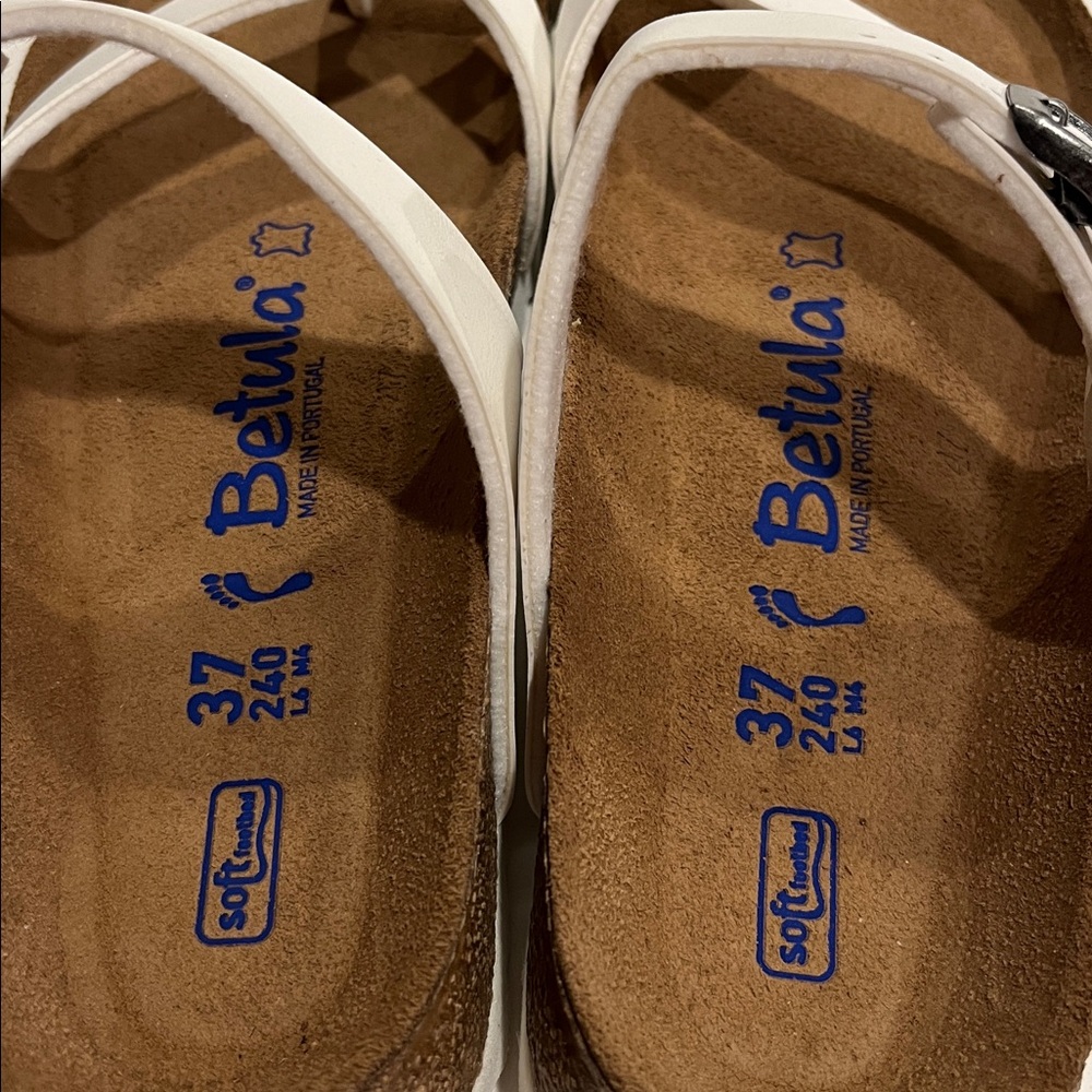NWT Betula by BIRKENSTOCK White Mia Soft Bed Faux Leather Sandals Size 37 Narrow - Picture 7 of 8